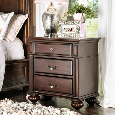 3pc California King Pennings Traditional Bed Set And Nightstand With Chest Dark Walnut - HOMES: Inside + Out 4 3pc California King Pennings Traditional Bed Set And Nightstand With Chest Dark Walnut - HOMES: Inside + Out - Image 4